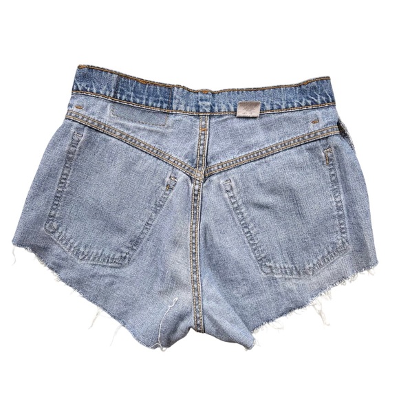 Vintage Levi’s 10965 USA Made Denim Cutoff Shorts - Picture 8 of 17